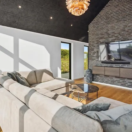 Vakantiehuis Amazing In With House Sea View